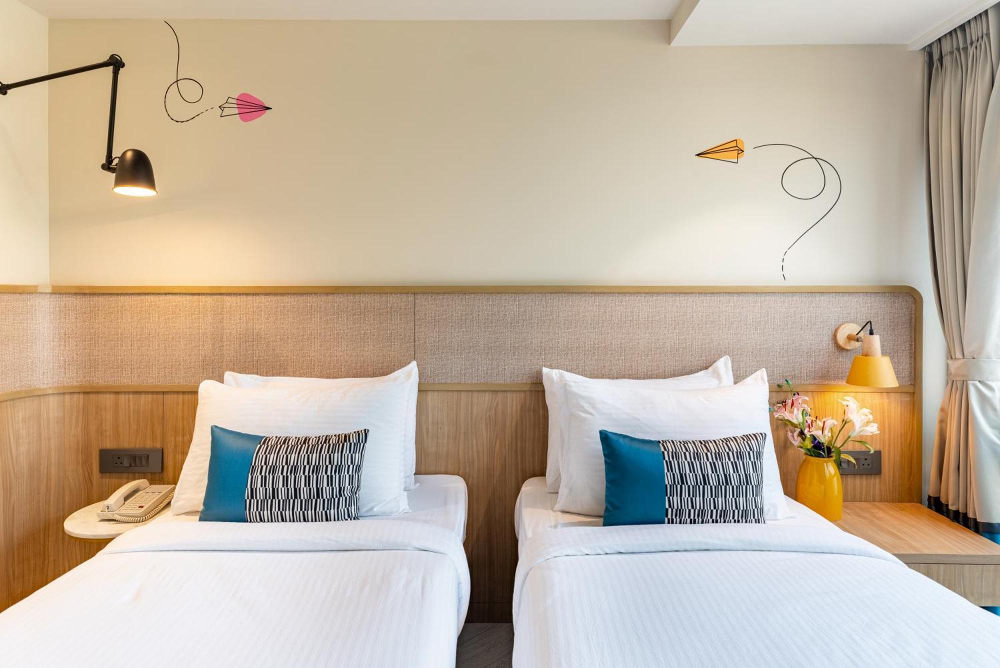 Hotel Indie International Airport 4*