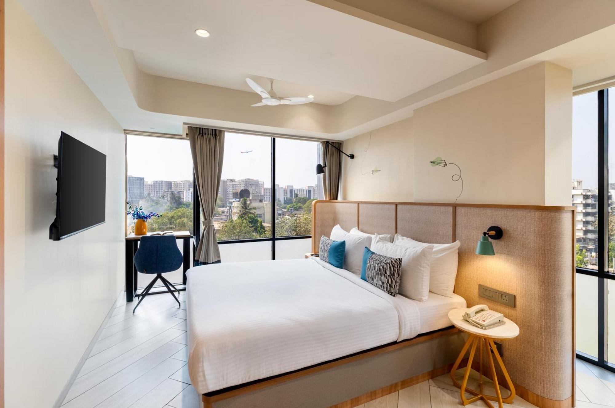 Indie International Airport 4*